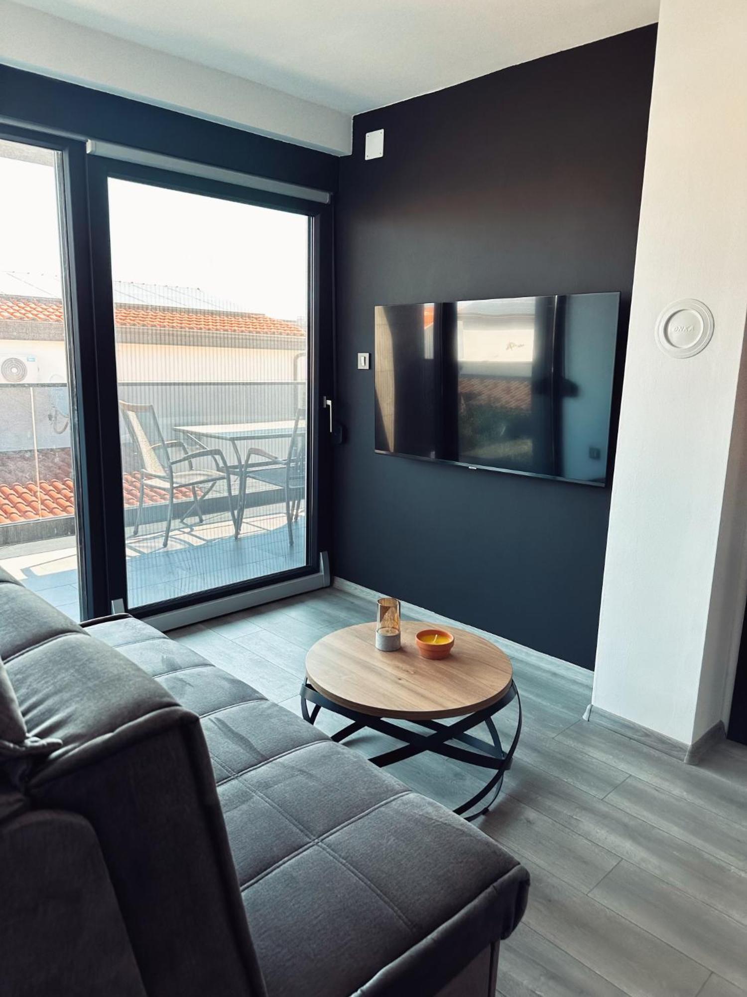 Monachus Apartments Vir Kültér fotó